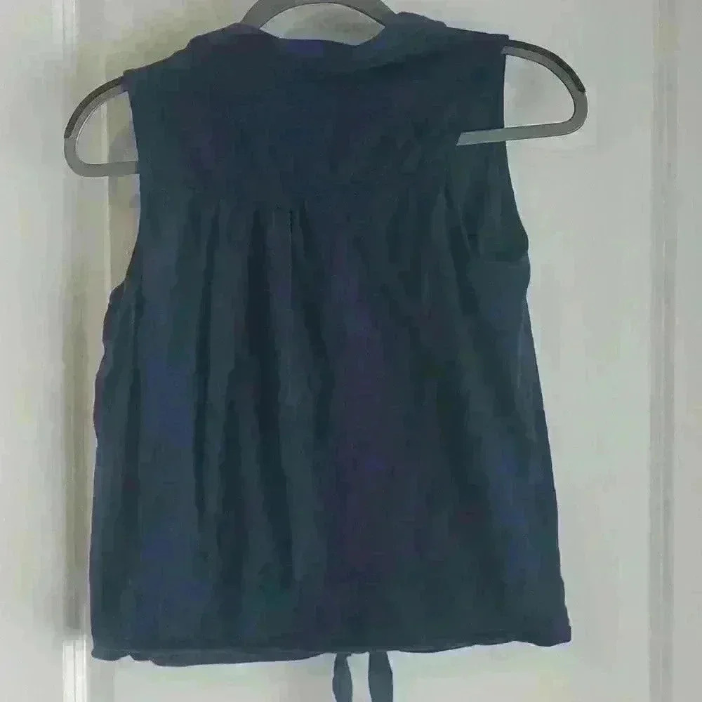 Blue Button Down Top. SZ Med by Time and Tru. - Picture 2 of 4